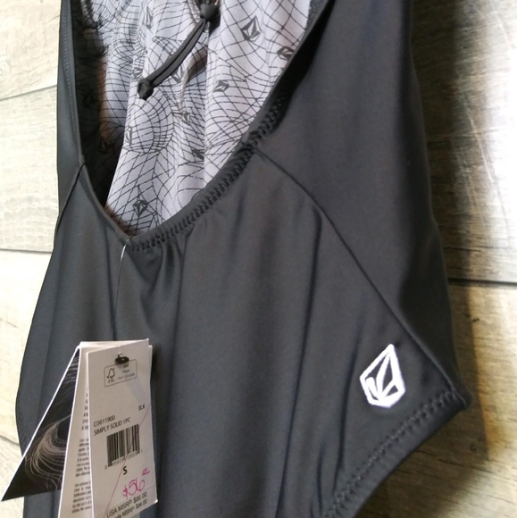 ⭐NEW ⭐Womens Volcom one piece swimsuit - Picture 8 of 8